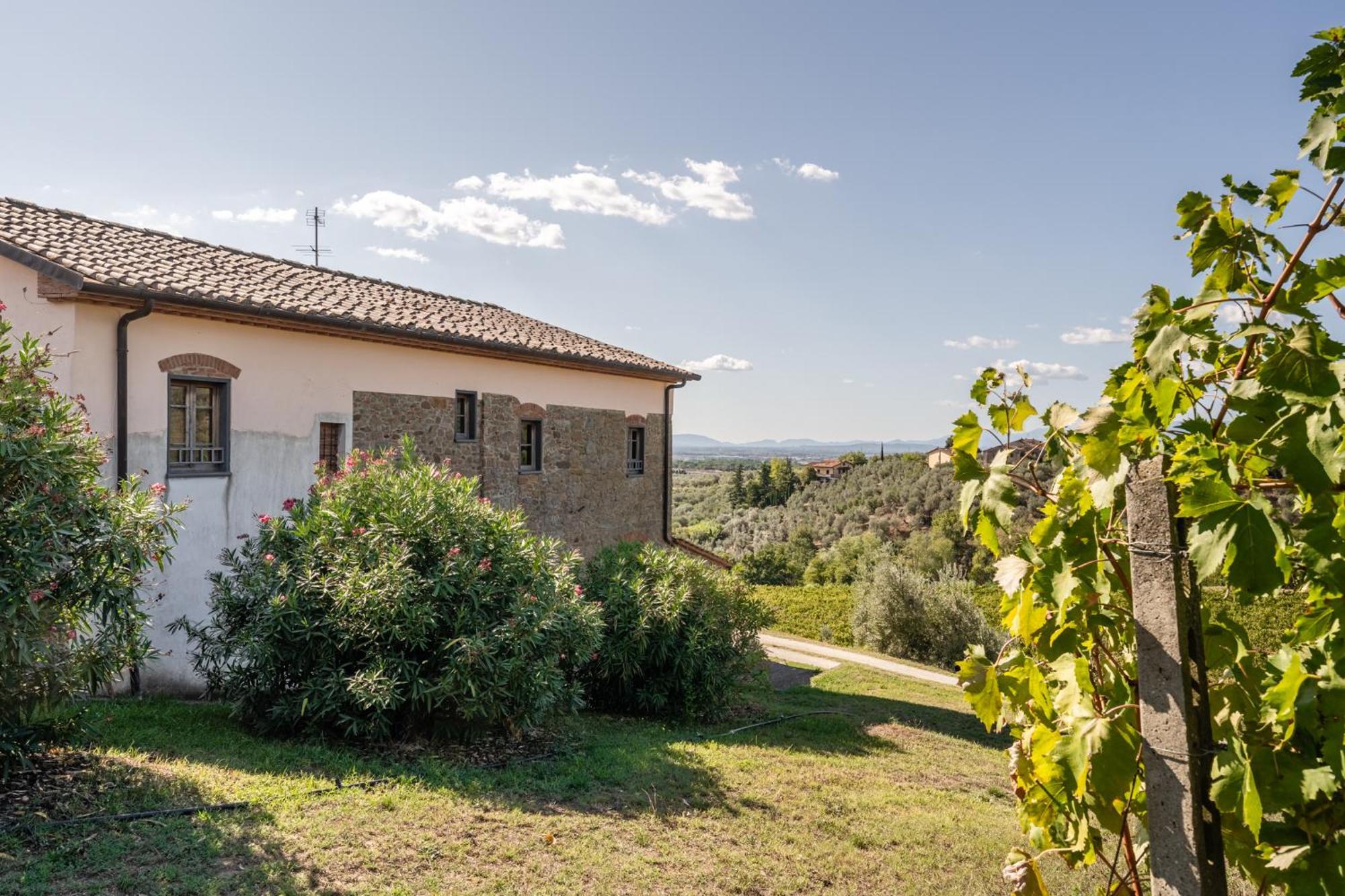 Villa Agriturismo Fadanelli - Il Granaio à Lamporecchio Extérieur photo